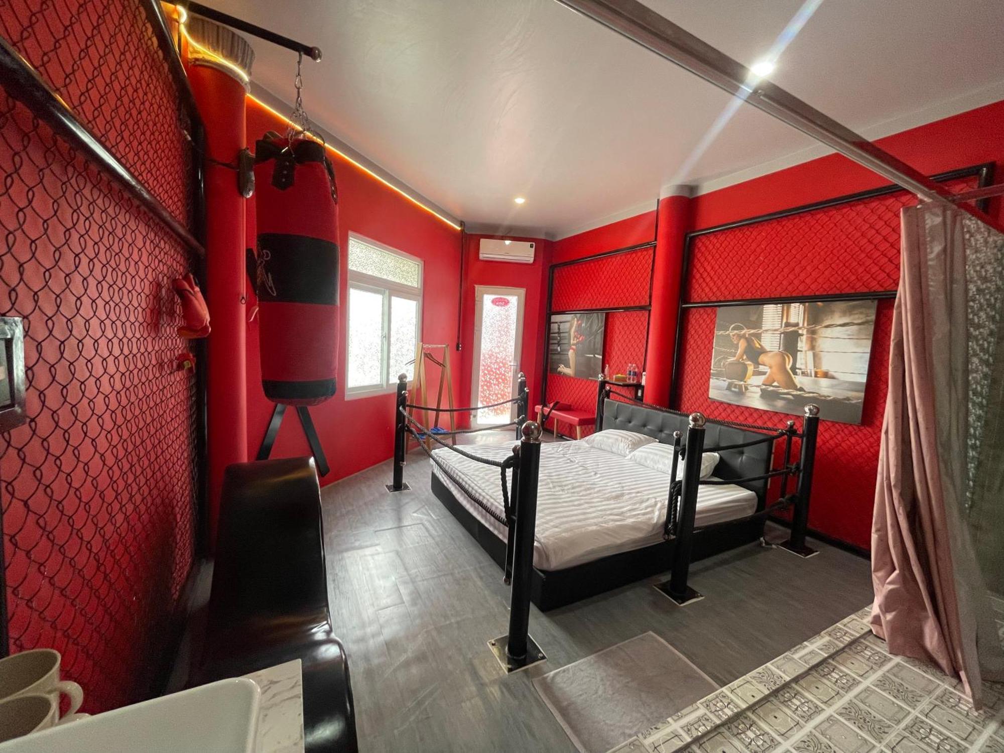 Couple Hotel - Khach San Tinh Yeu Buon Ko Sir ภายนอก รูปภาพ